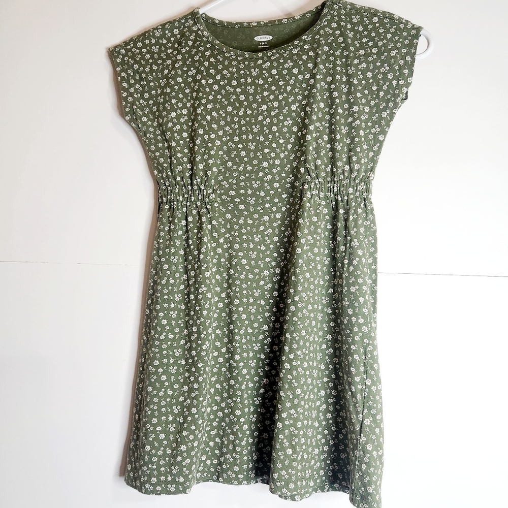 Old Navy Olive Floral Dress Size: 6/7 S